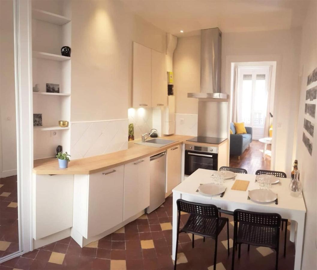 Le Duguesclin-4 Pers Saxe Gambetta Apartment ลียง ภายนอก รูปภาพ